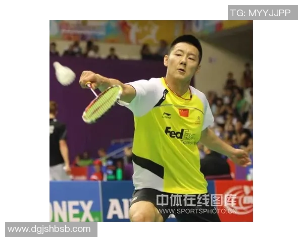 张伟亲授羽毛球技巧与训练心得助你提升竞技水平